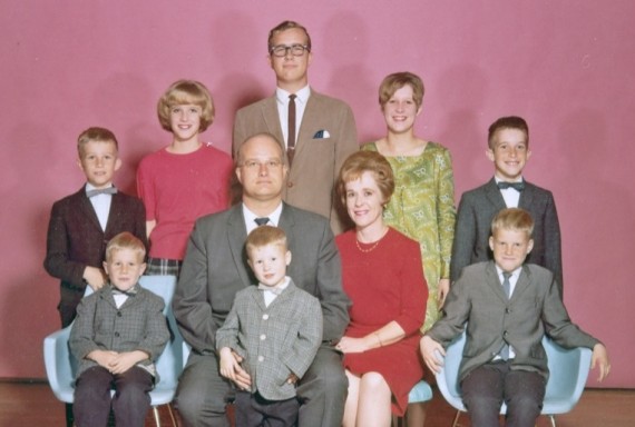 The 1967 Mauss family Christmas photo.