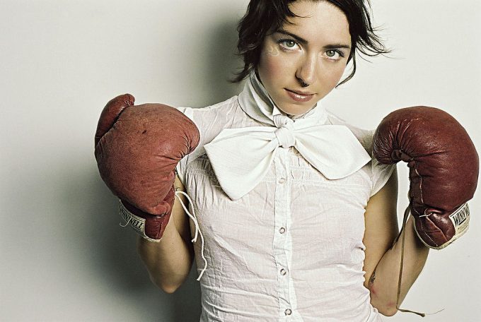 malloreigh_wearing_boxing_gloves