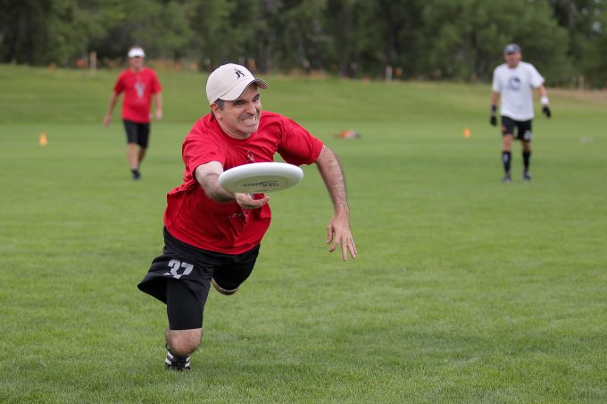 The author goes for a diving catch at the 2015 USA Ultimate Masters Championships. © Christina Schmidt/Ultiphotos.com.